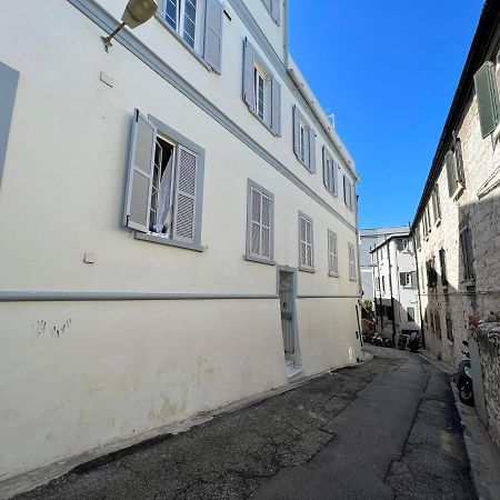 Quirky 1Br Just Off Main Street Prime Location Gibraltar Exterior foto