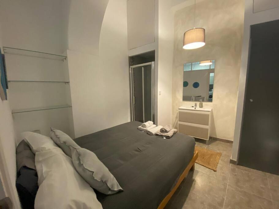 Quirky 1Br Just Off Main Street Prime Location Gibraltar Exterior foto