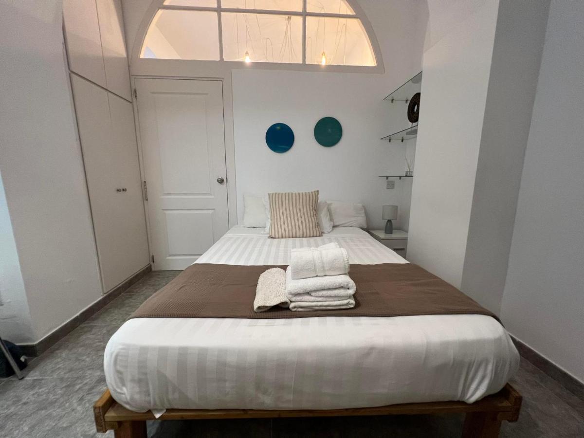 Quirky 1Br Just Off Main Street Prime Location Gibraltar Exterior foto